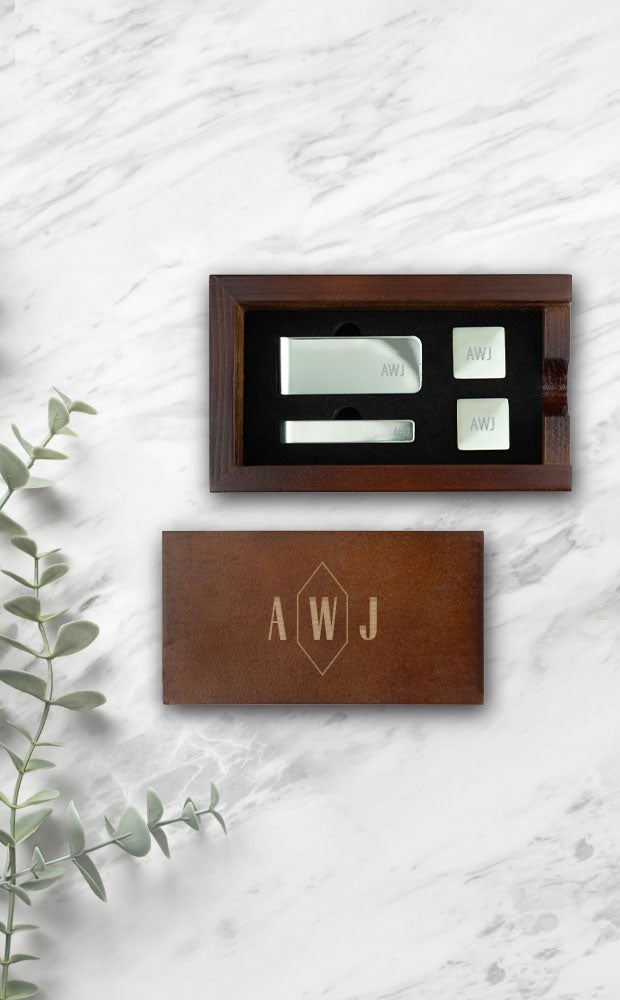 Category Slider - Cufflink Set with Tie Bar and Money Clip